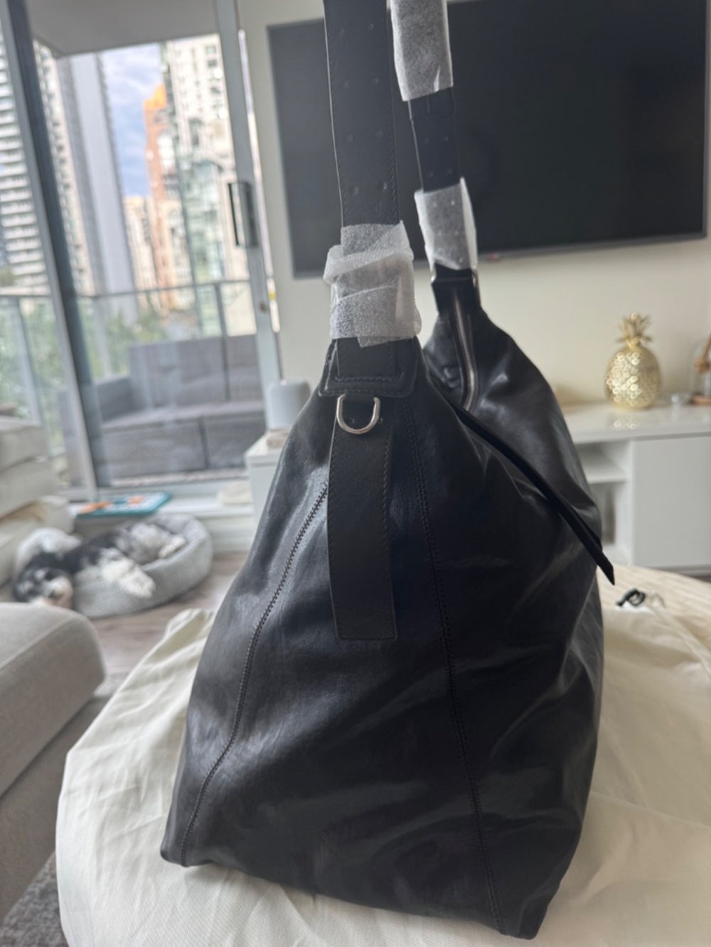 Lemaire BELTED HOBO BAG IN LEATHER - Picture 6 of 7